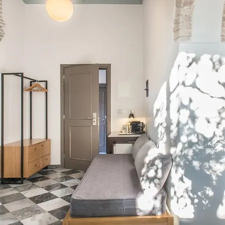 Hotel Off 3*
