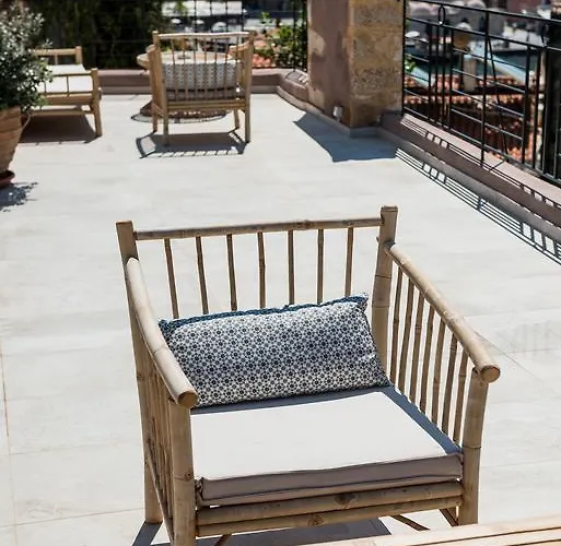 Off Готель Ханья (Крит)