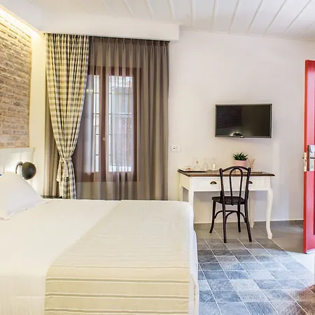 Off Otel 3*