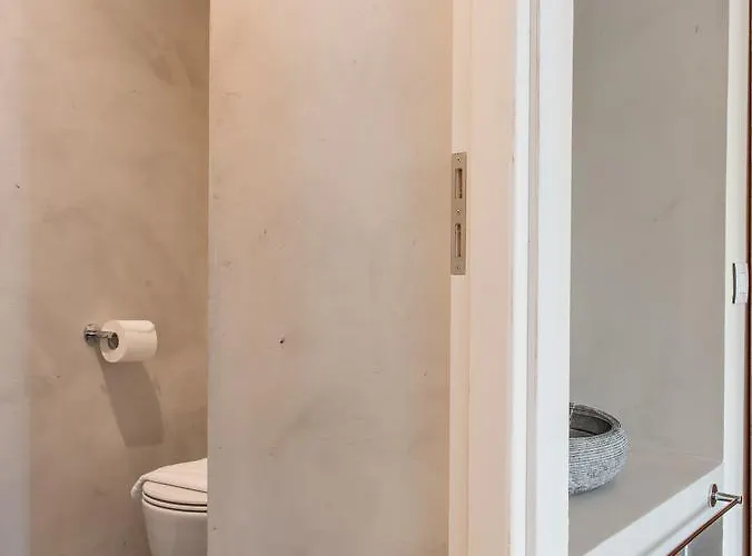 Off מלון חאניה