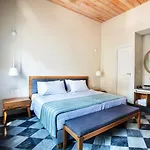 Hotel Off 3*