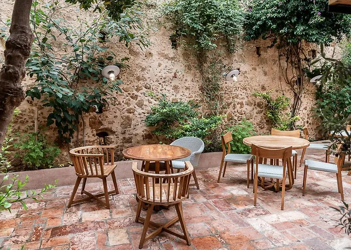 Hotel Off Chania (Crete)