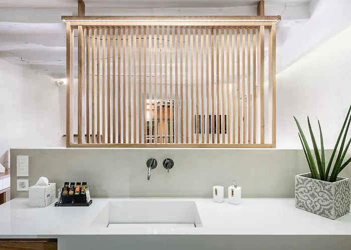 Off 3* Chania (Crete)