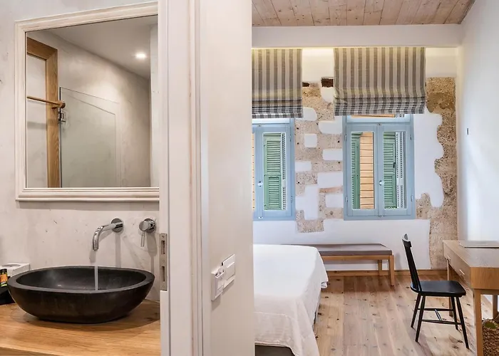 Off Hotel Chania (Crete)